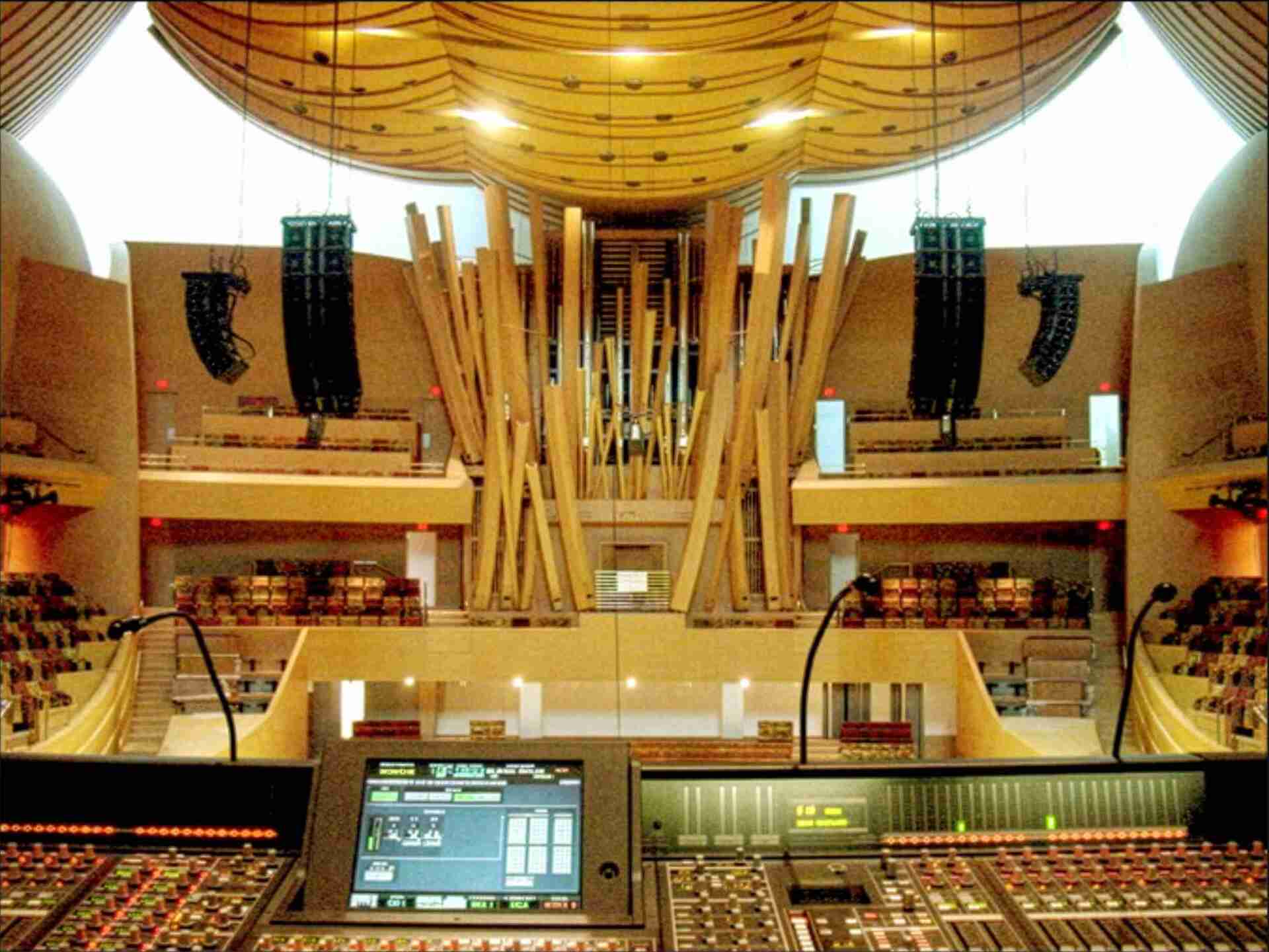 Frank O. Gehry 1929&ndash;2025 - walt-disney-concert-hall-console