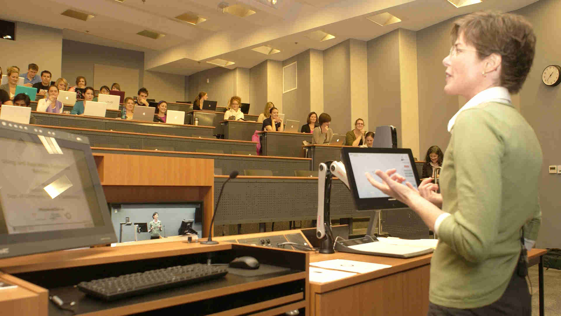 Lecture Hall - Unified Communications and Collaboration - Engineering Harmonics