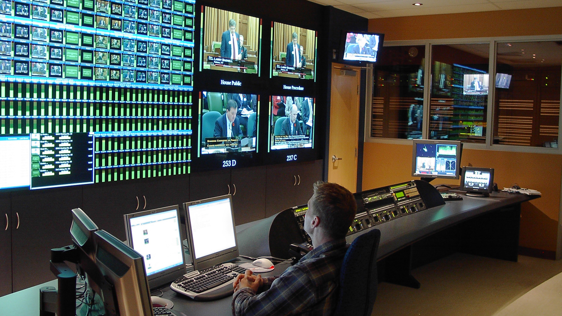 House of Commons Master Control Audio Visual System House of Commons Control Room large - Audio Visual Systems - Engineering Harmonics